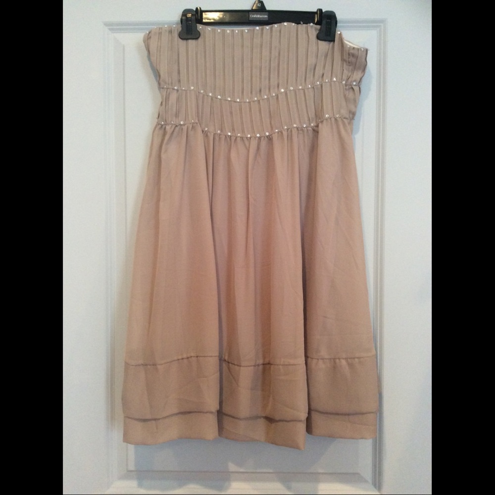 Taupe strapless dress!